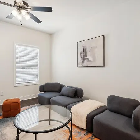 Alto B5 I Luxurious & Spacious I Free Parking